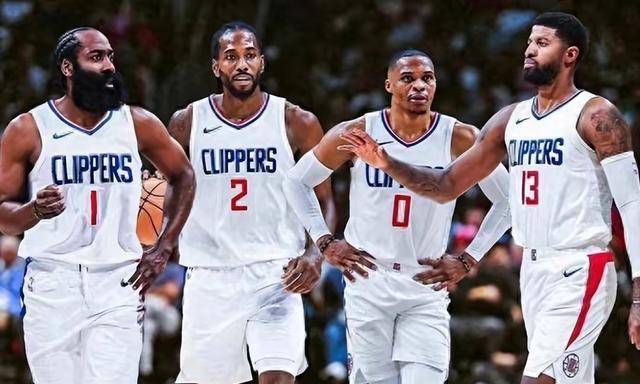 火三崩！浓眉13分＆独行侠单节净胜17分，建立17分领先（三节崩盘！浓眉13分难救主，独行侠单节轰+17建立17分优势）