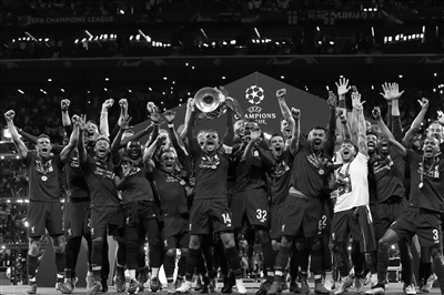 罗马诺：加纳乔与贝西克塔斯的转会传闻不实，他想留在英超（罗马诺：加纳乔不会加盟贝西克塔斯，愿继续在英超效力）