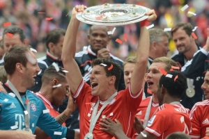 西班牙足协官方：皇马对赫伊森黄牌的上诉被驳回（西班牙足协：否决皇马对赫伊森黄牌的申诉）