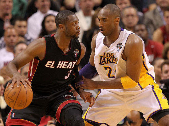 篮球与科技结合的未来（智能科技驱动的篮球新纪元）