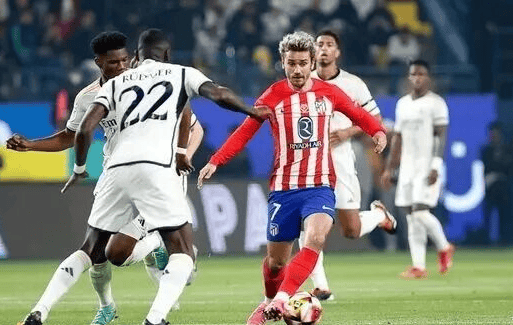 布兰科：我从未考虑过重返皇马这个问题，我也未曾再想过回去（布兰科：从未考虑回归皇马，也不再想回去）