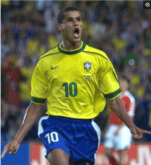 比赛中占据 比赛中占据